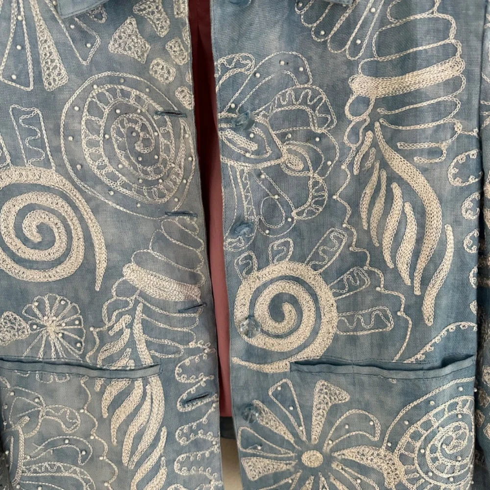 Jacket - Picture 4 of 5